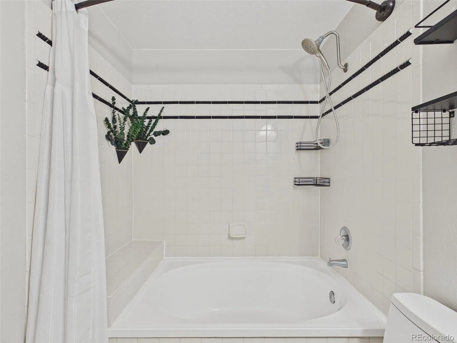14296 E Whitaker Place #111 Aurora CO 80015 MLS #REC2562285 05162026042906 1600 6
