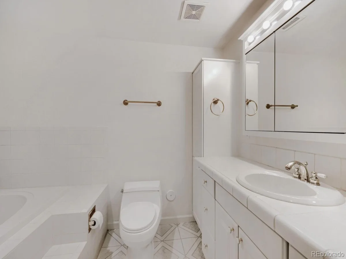 10200 Zenobia Circle Westminster CO 80031 | MLS #REC2562446 08072026202113 1200 15