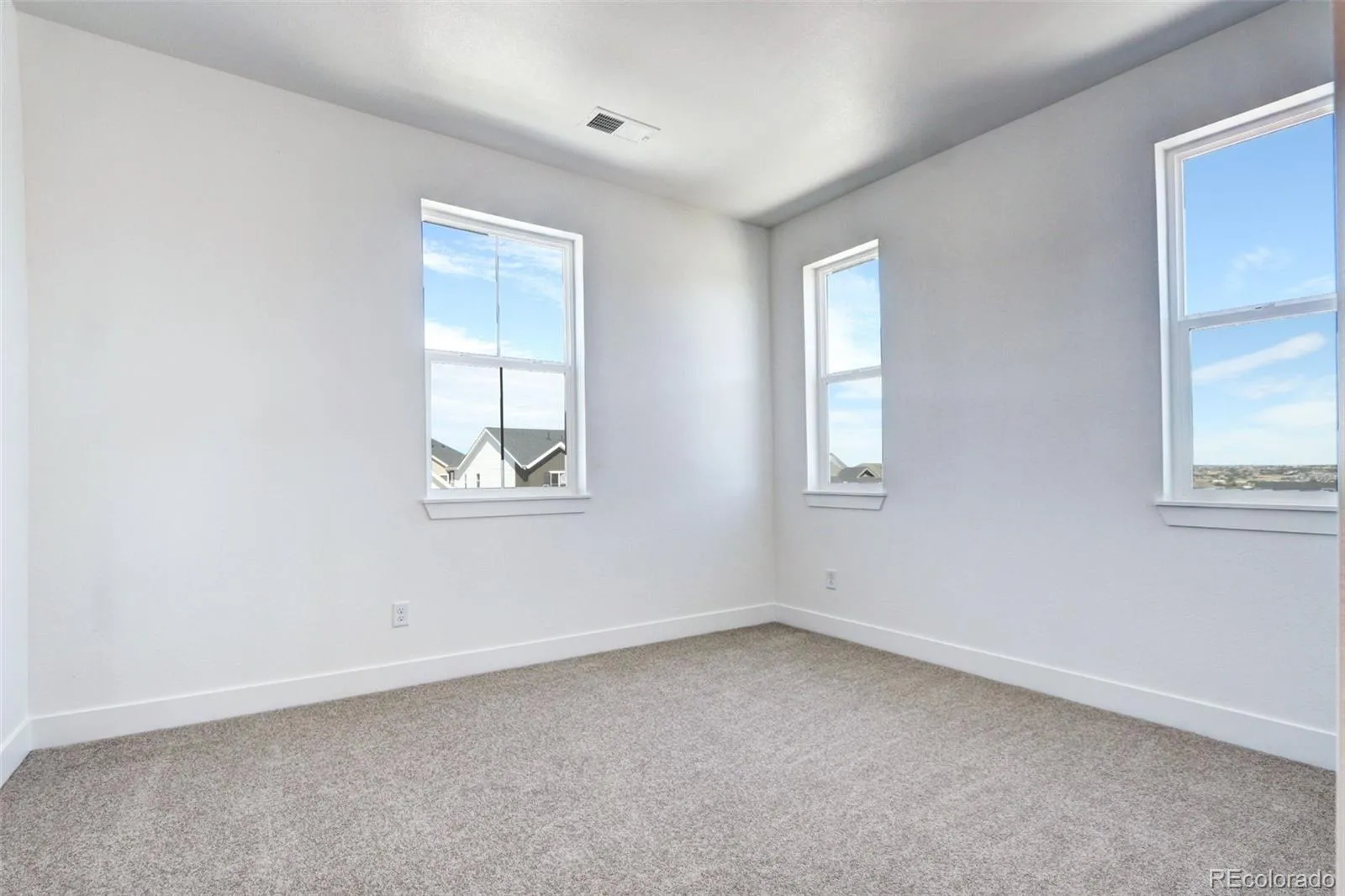 16839 Black Rose Circle Parker CO 80134 MLS #REC2562458 05152026201956 1600 35
