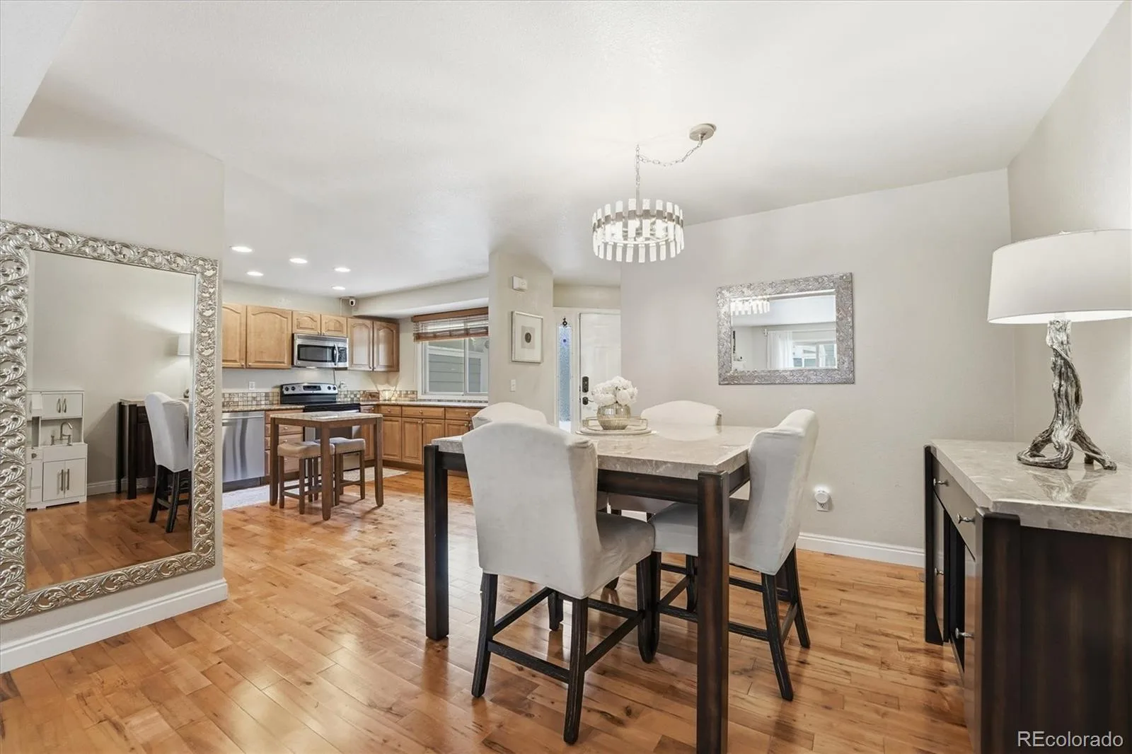 4825 S Ammons Street #119 Littleton CO 80123 MLS #REC2562658 06012026225604 1600 5