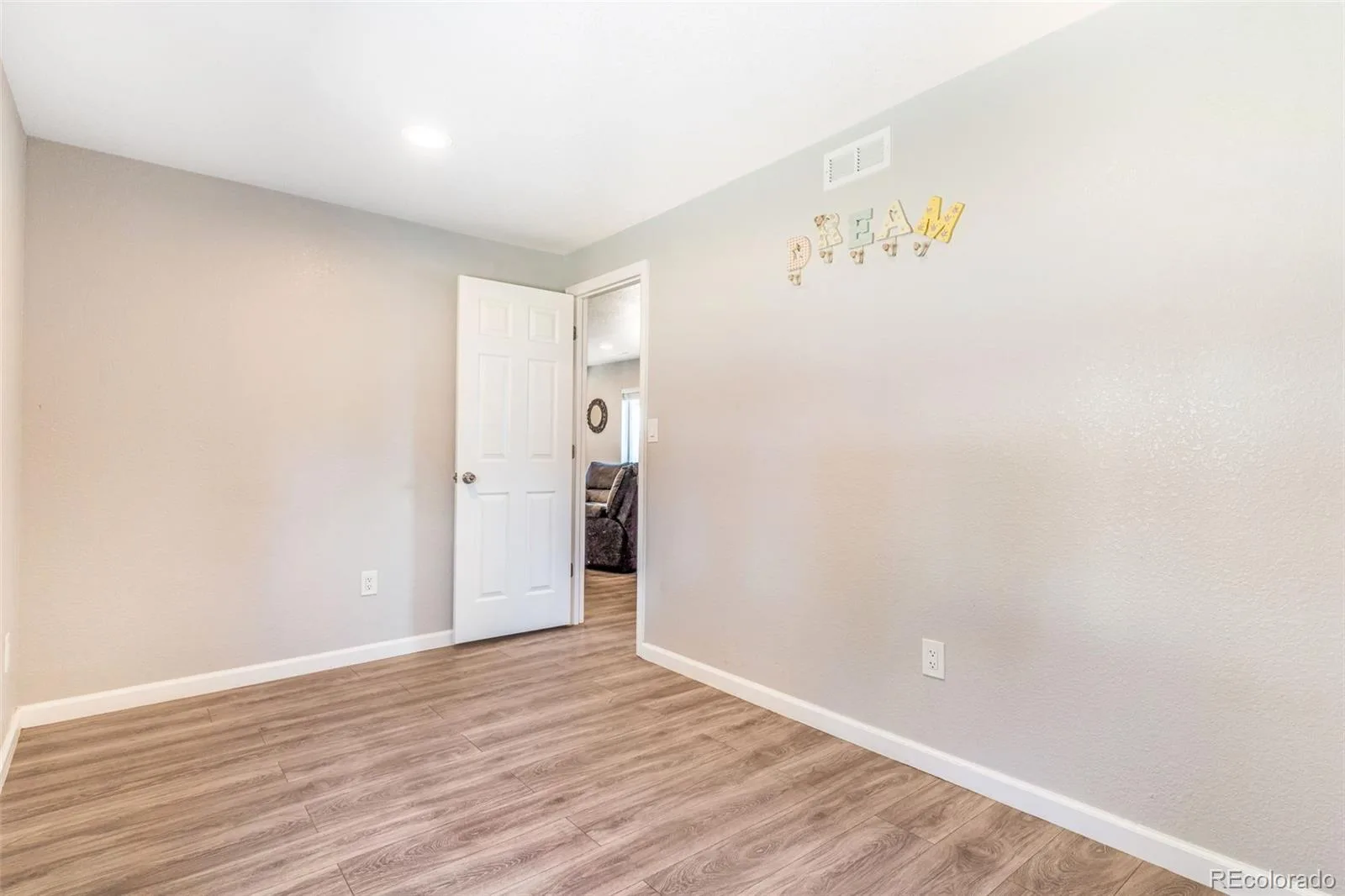 3835 W 3RD Avenue Denver CO 80219 MLS #REC2562722 06242026025131 1600 4