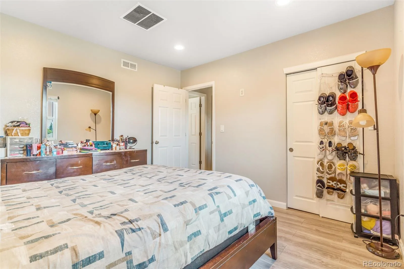 3835 W 3RD Avenue Denver CO 80219 MLS #REC2562722 06242026025131 1600 6
