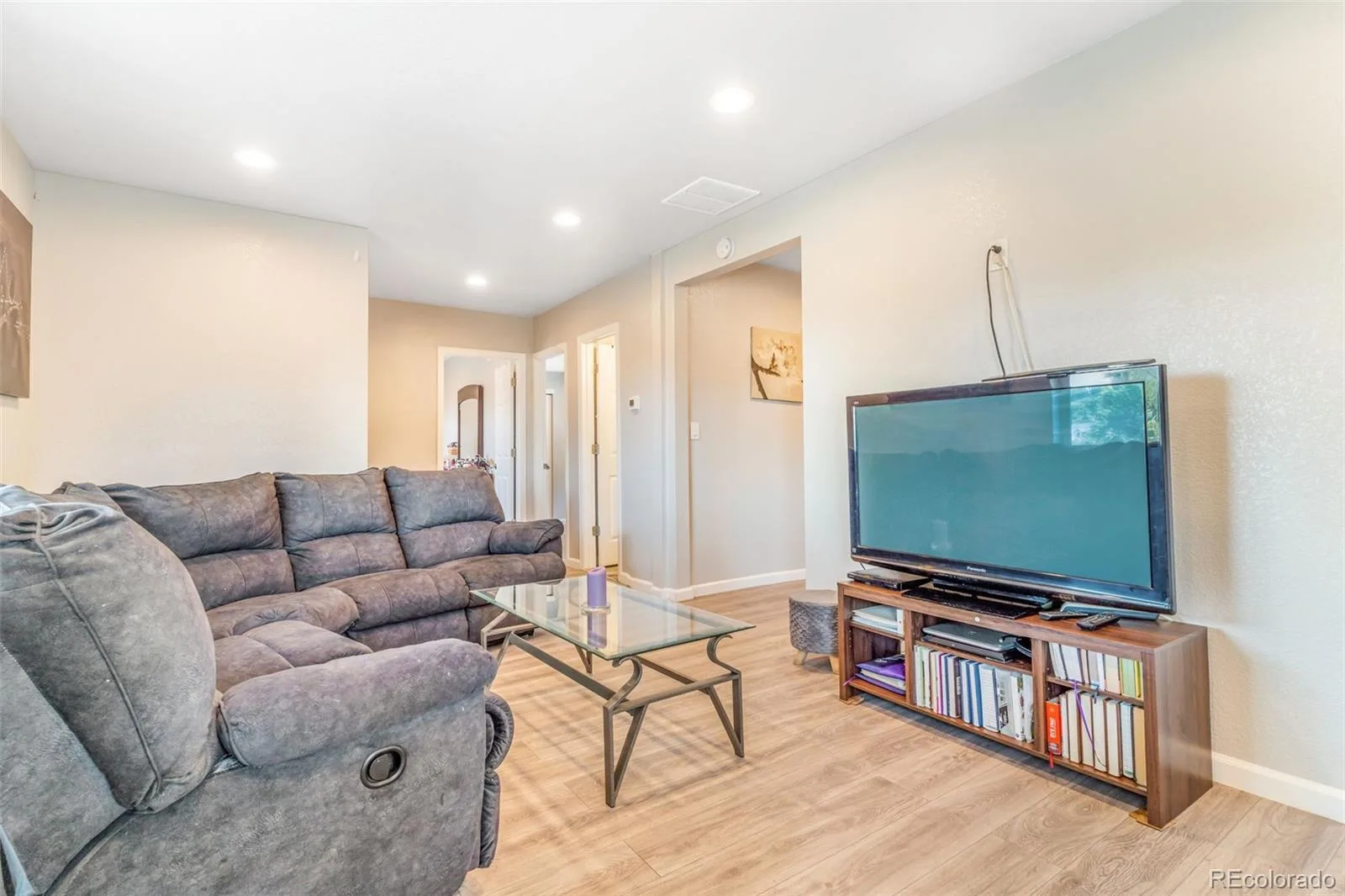 3835 W 3RD Avenue Denver CO 80219 MLS #REC2562722 06242026025131 1600 9