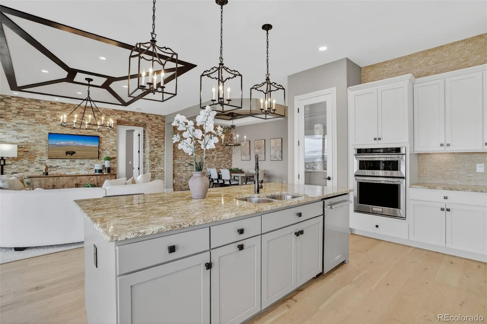 8363 S Winnipeg Court Aurora CO 80016 MLS #REC2565378 04292026160722 1600 6