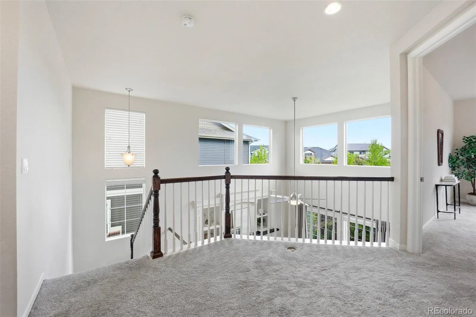 7566 S Quantock Court Aurora CO 80016 MLS #REC2566619 05142026155102 1600 17