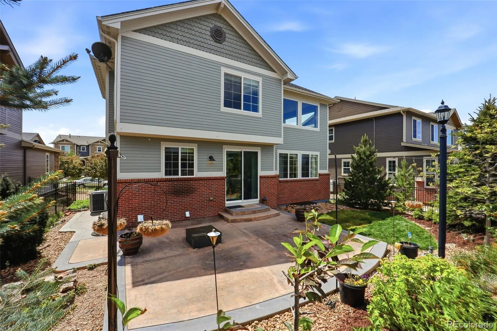 7566 S Quantock Court Aurora CO 80016 MLS #REC2566619 05142026155102 1600 35