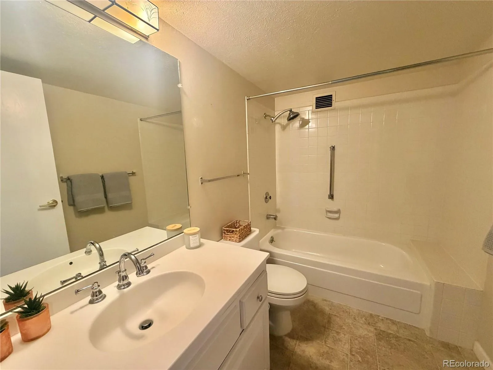 13661 E Marina Drive #505 Aurora CO 80014 | MLS #REC2566913 10062026203808 1600 6