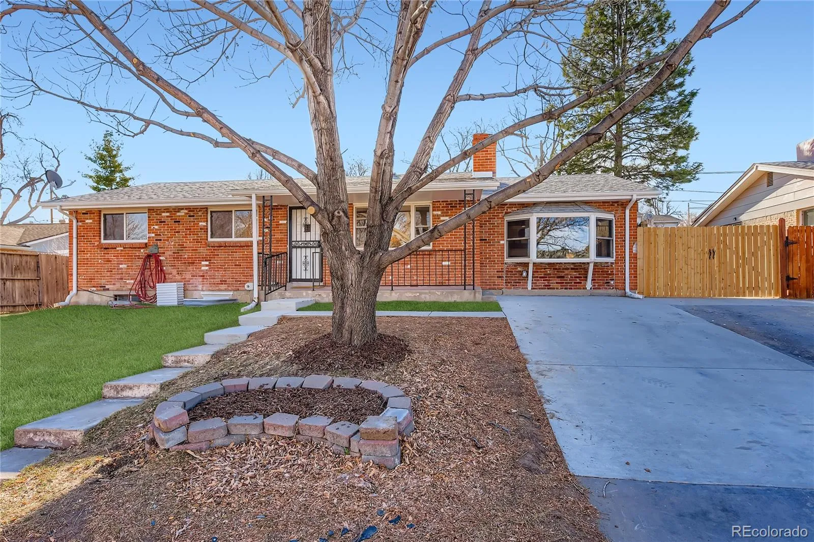 4264 W Radcliff Avenue Denver CO 80236 MLS #REC2569149 05142026230032 1600 0