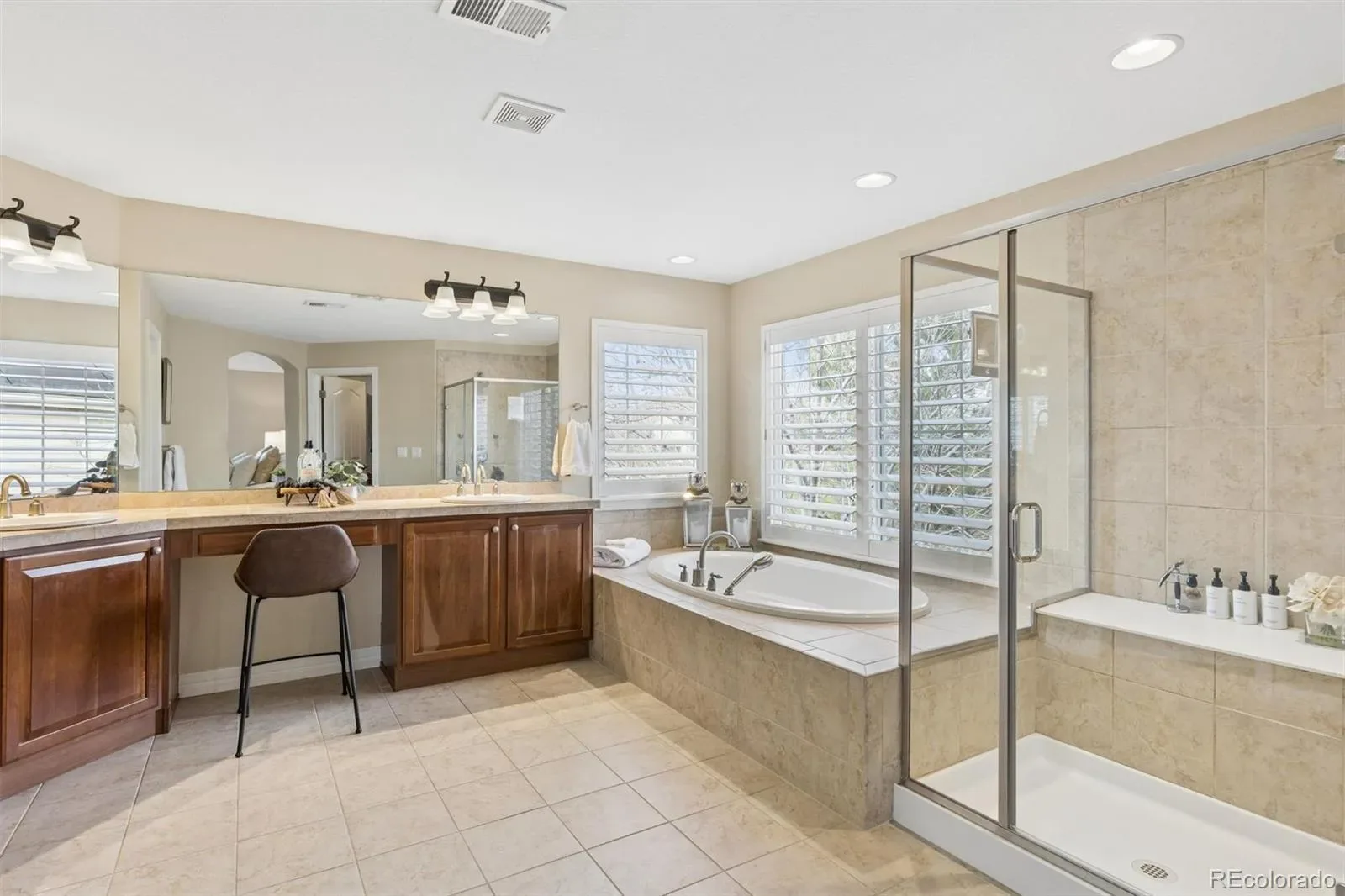 03272026004655 1600 25