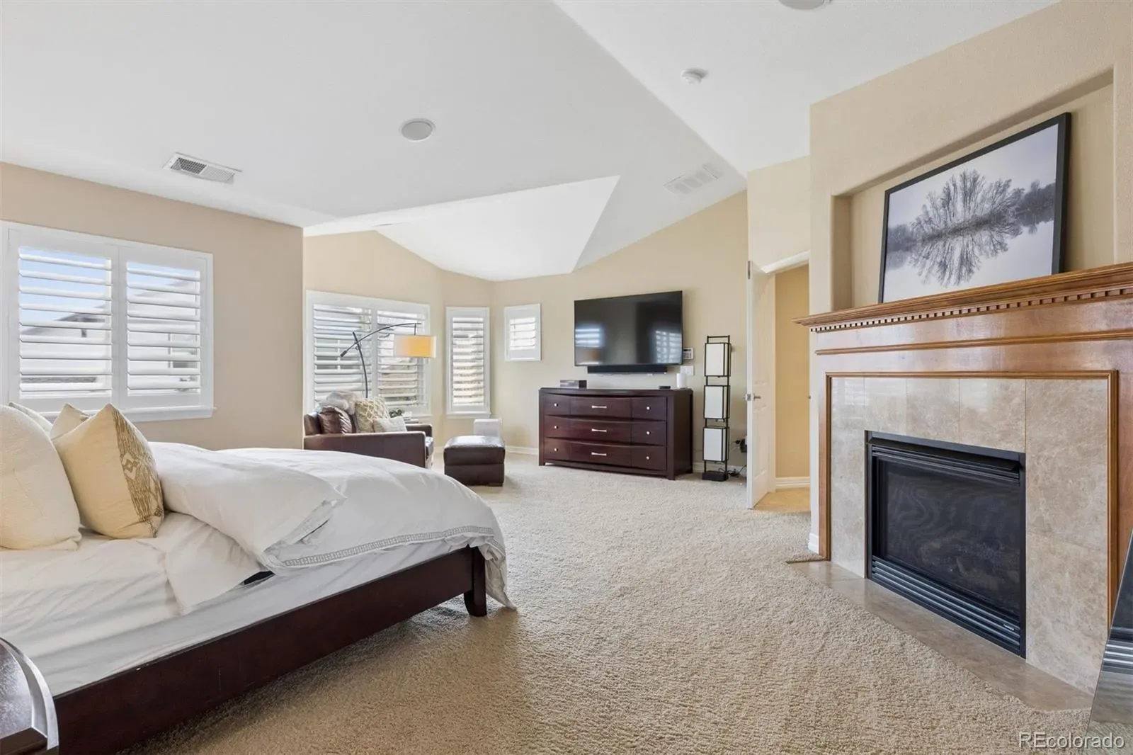 03272026004655 1600 3