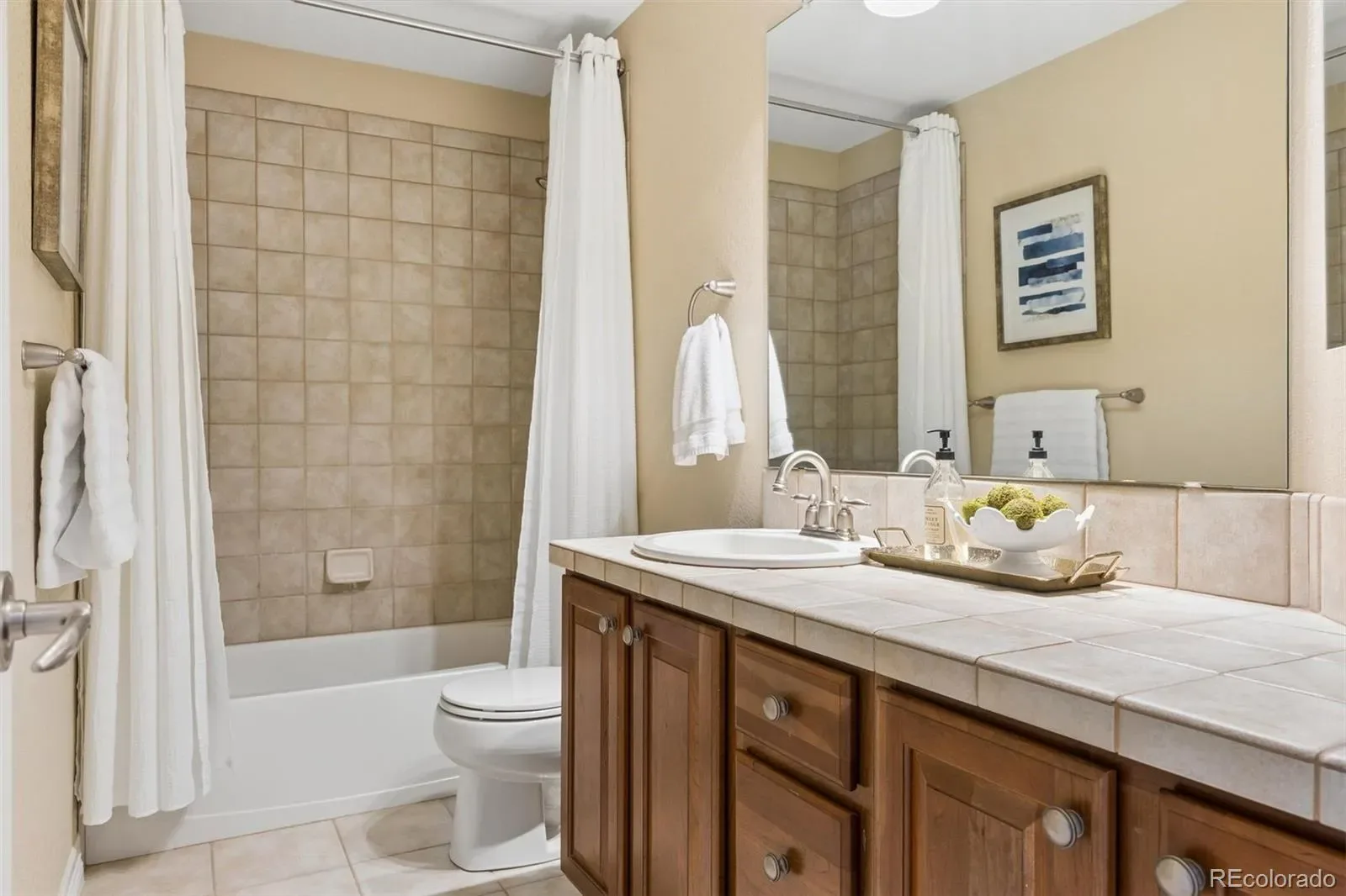 03272026004655 1600 33