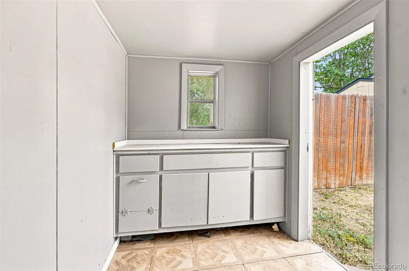 1908 Akron Street Aurora CO 80010 | MLS #REC2571237 08202026222646 1600 26