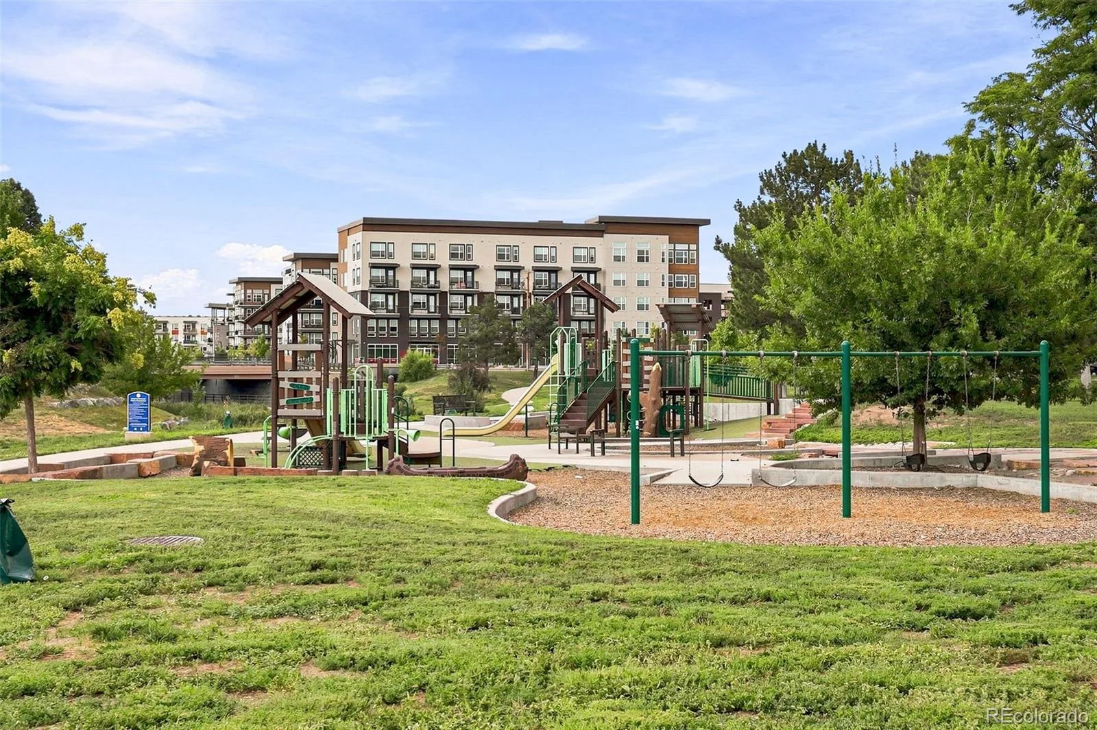 1908 Akron Street Aurora CO 80010 | MLS #REC2571237 08202026222646 1600 41