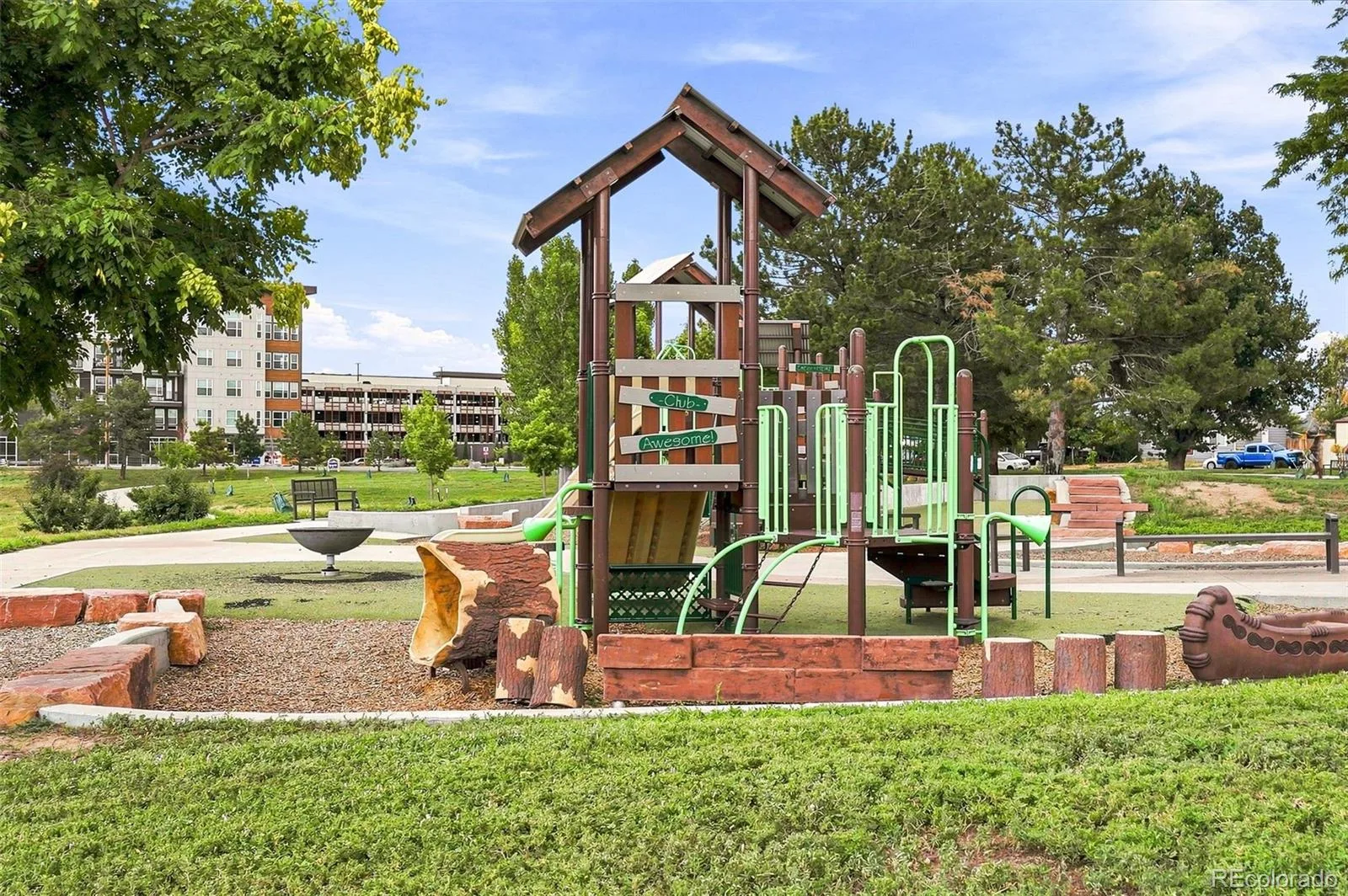 1908 Akron Street Aurora CO 80010 | MLS #REC2571237 08202026222646 1600 42