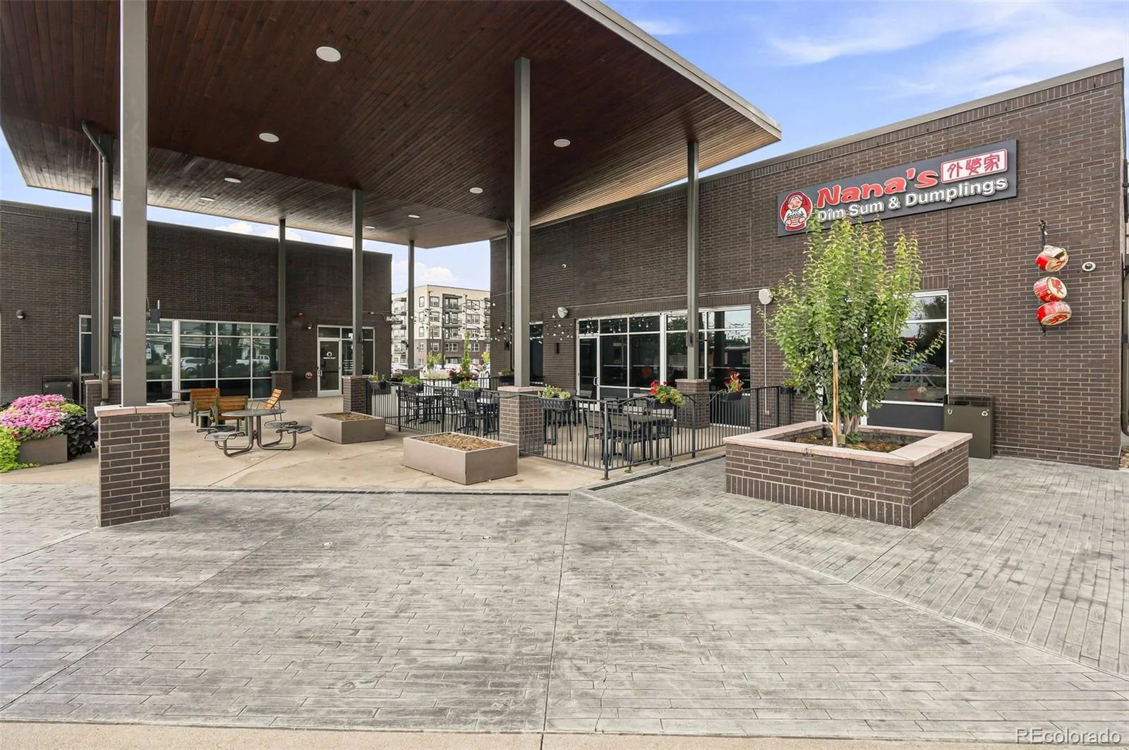 1908 Akron Street Aurora CO 80010 | MLS #REC2571237 08202026222646 1600 44