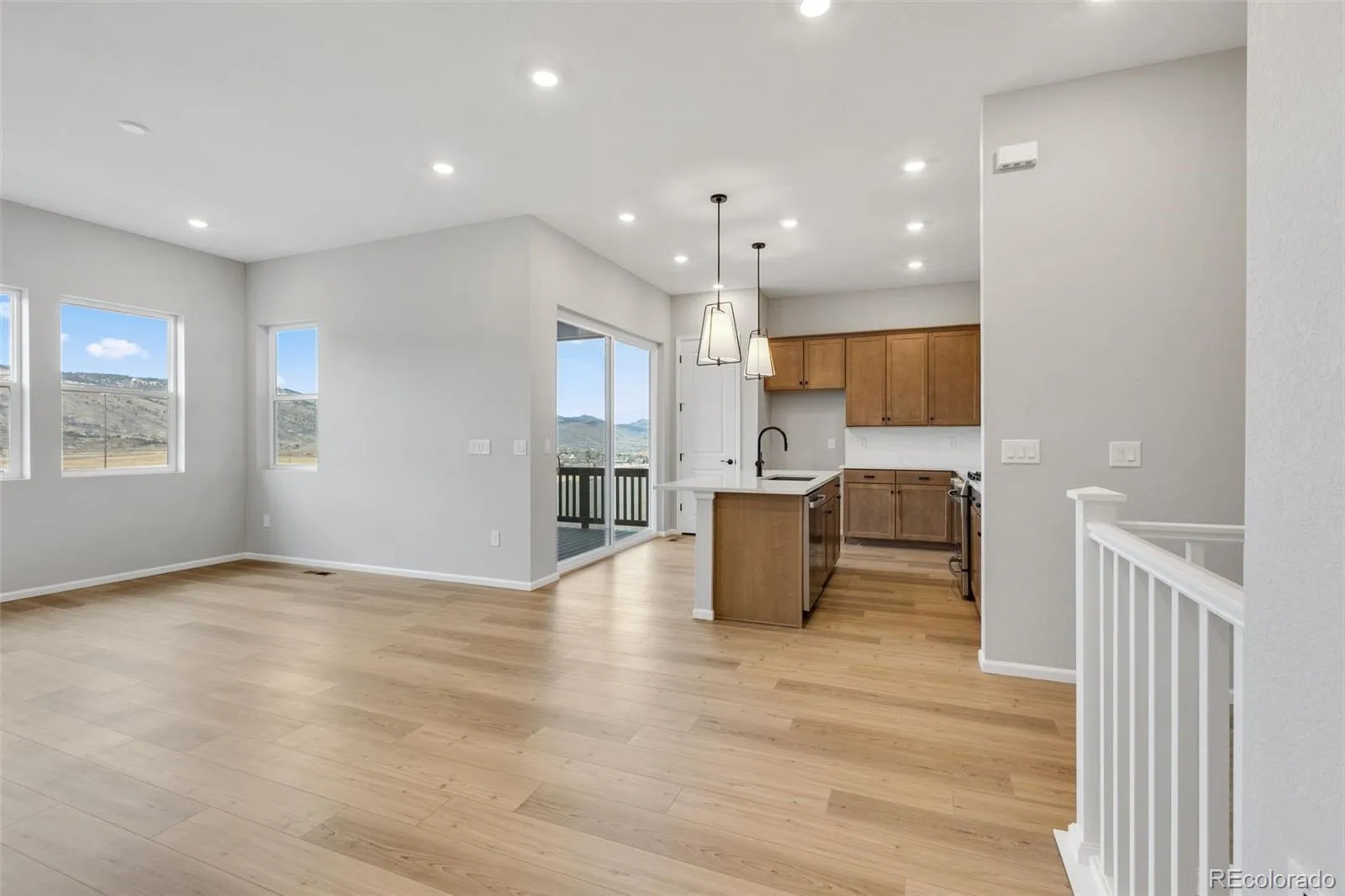 162 S Terry Street Golden CO 80401 MLS #REC2571772 04292026031731 1600 4