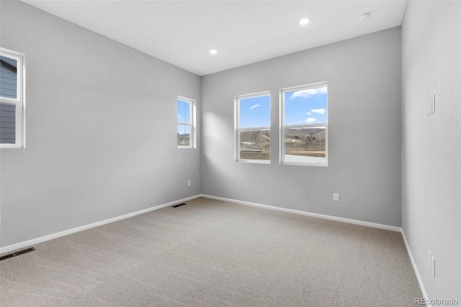 162 S Terry Street Golden CO 80401 MLS #REC2571772 04292026031731 1600 7
