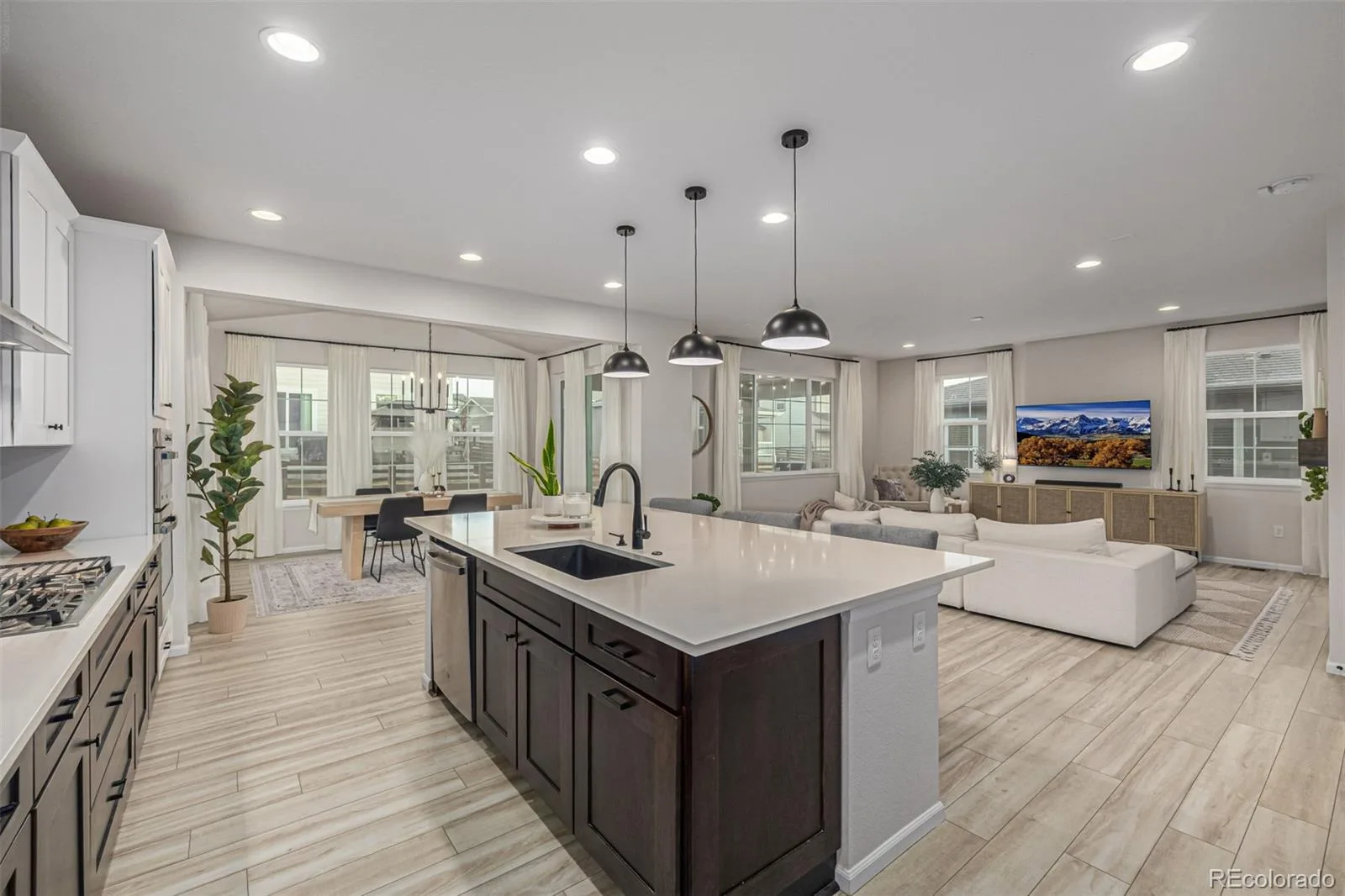 3986 Fultondale Street Aurora CO 80019 MLS #REC2573222 06092026014013 1600 14