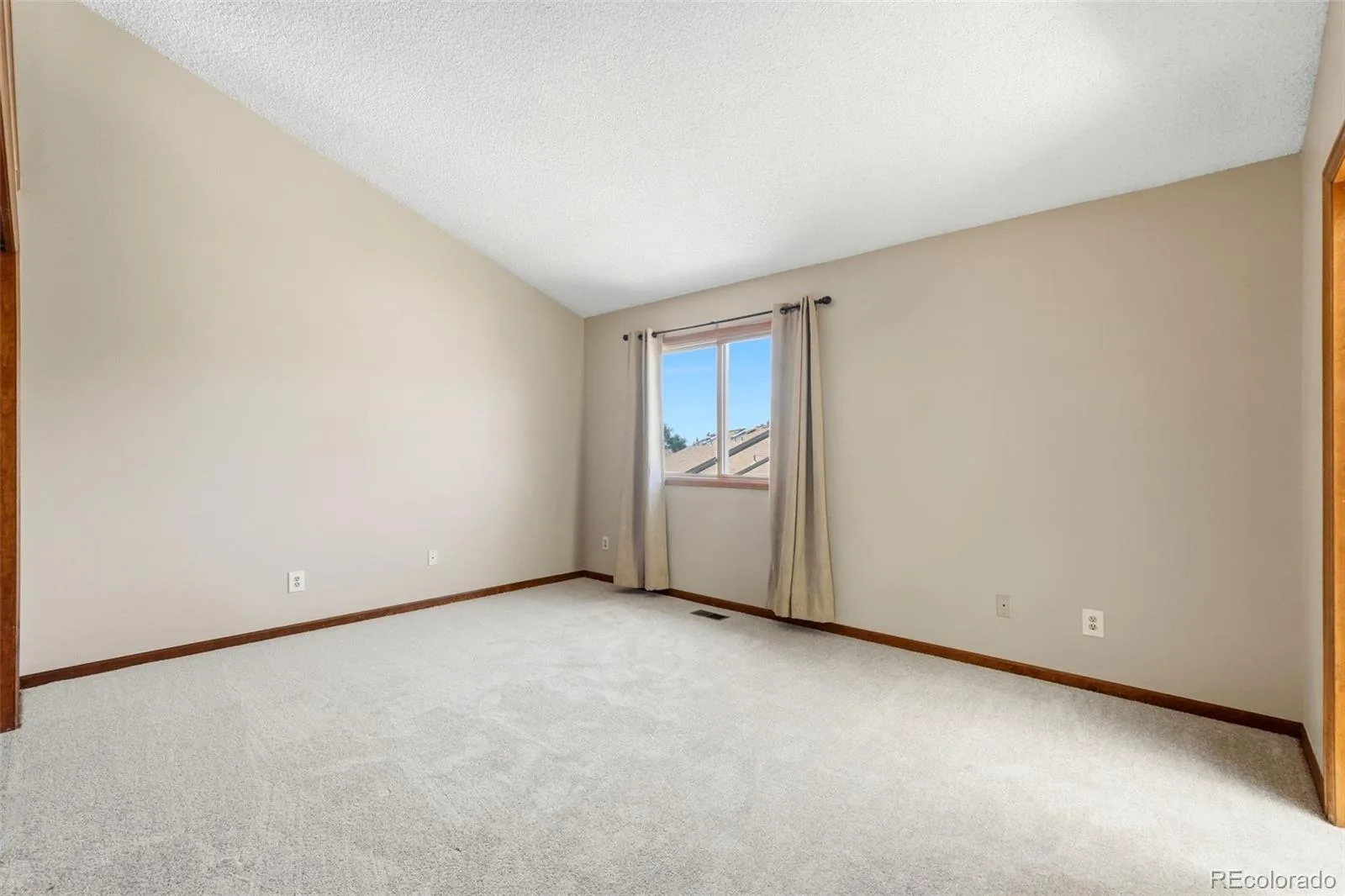 4228 S Granby Court #E Aurora CO 80014 | MLS #REC2573689 07042026153218 1600 15