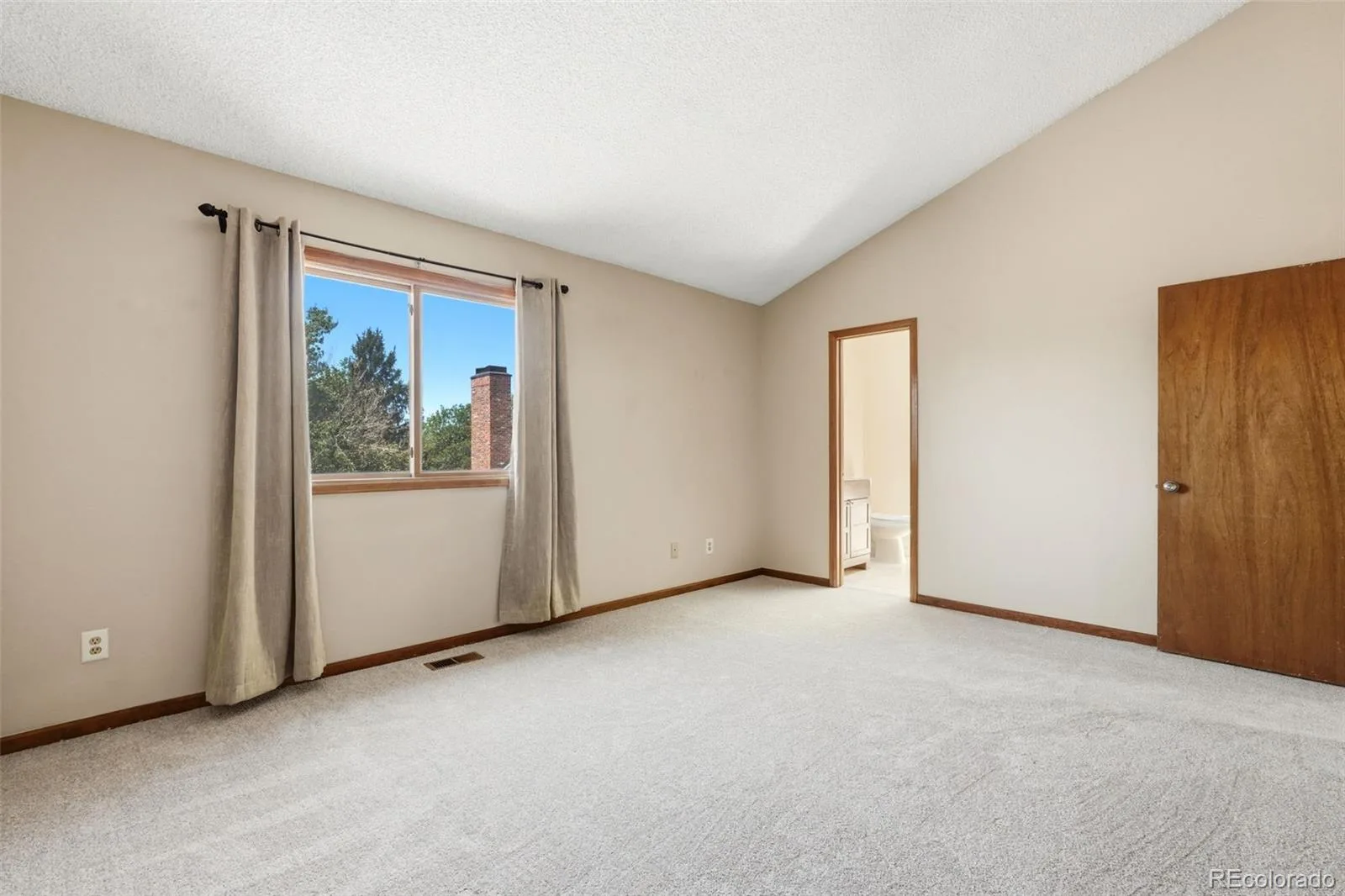 4228 S Granby Court #E Aurora CO 80014 | MLS #REC2573689 07042026153218 1600 17