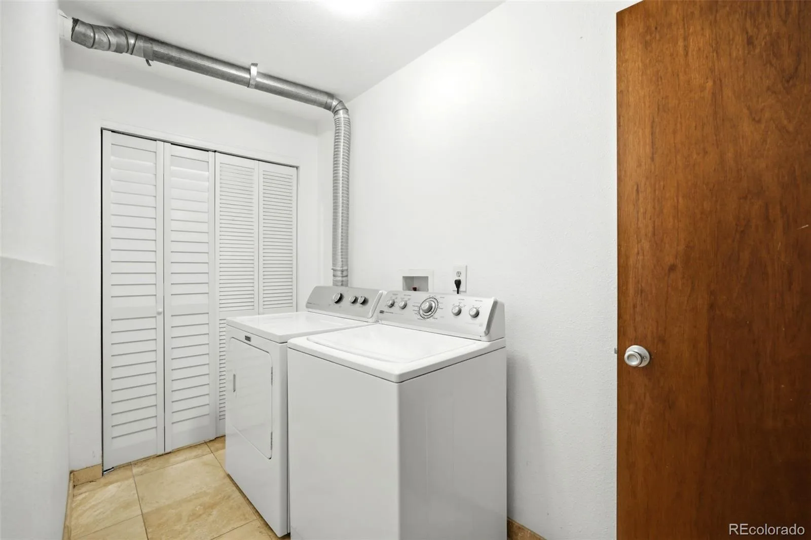 4228 S Granby Court #E Aurora CO 80014 | MLS #REC2573689 07042026153218 1600 24