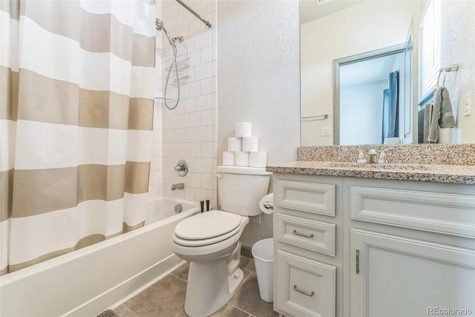 13329 Newport Circle Thornton CO 80602 | MLS #REC2574337 08242026193622 1600 26