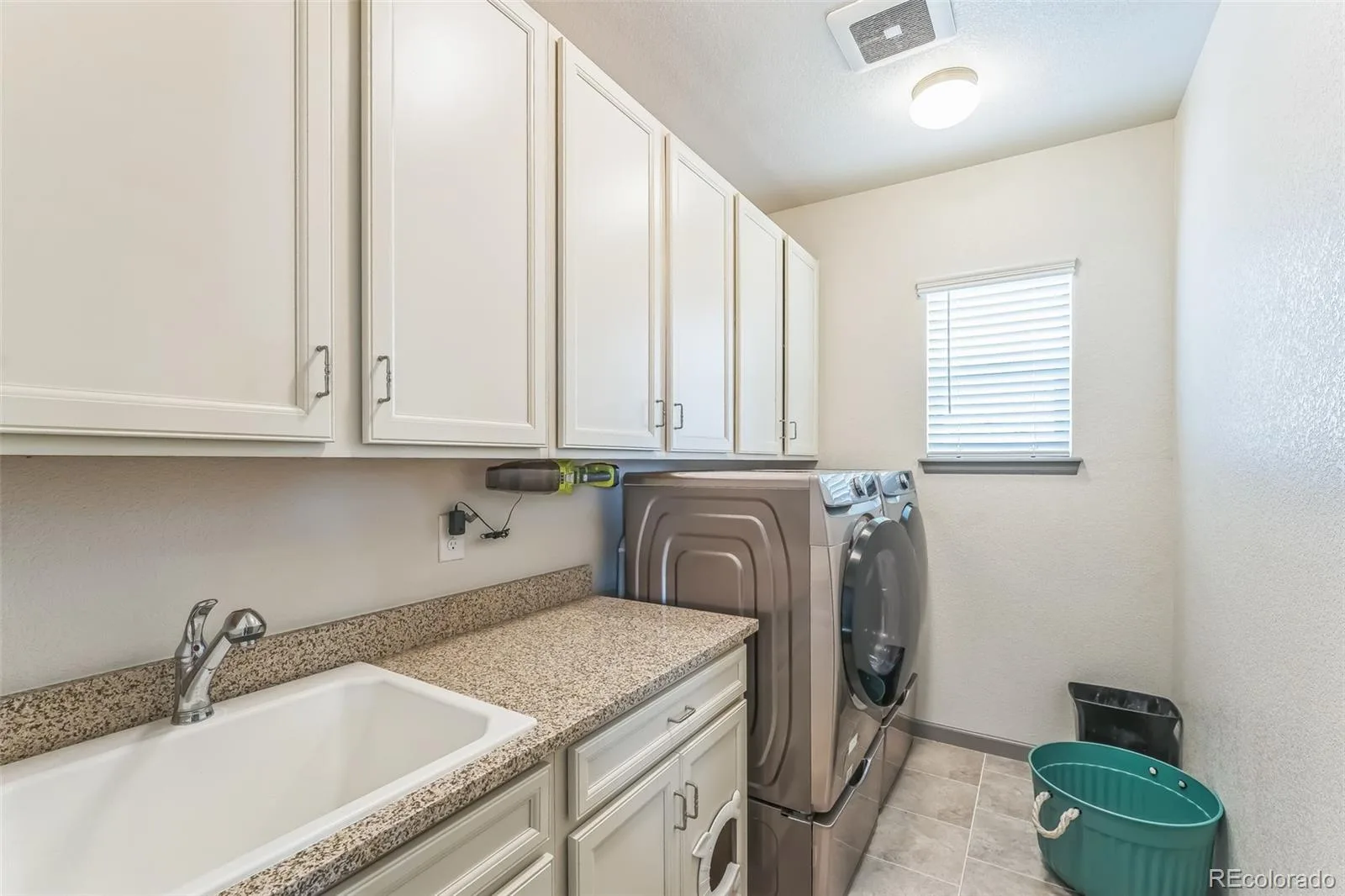 13329 Newport Circle Thornton CO 80602 | MLS #REC2574337 08242026193622 1600 30