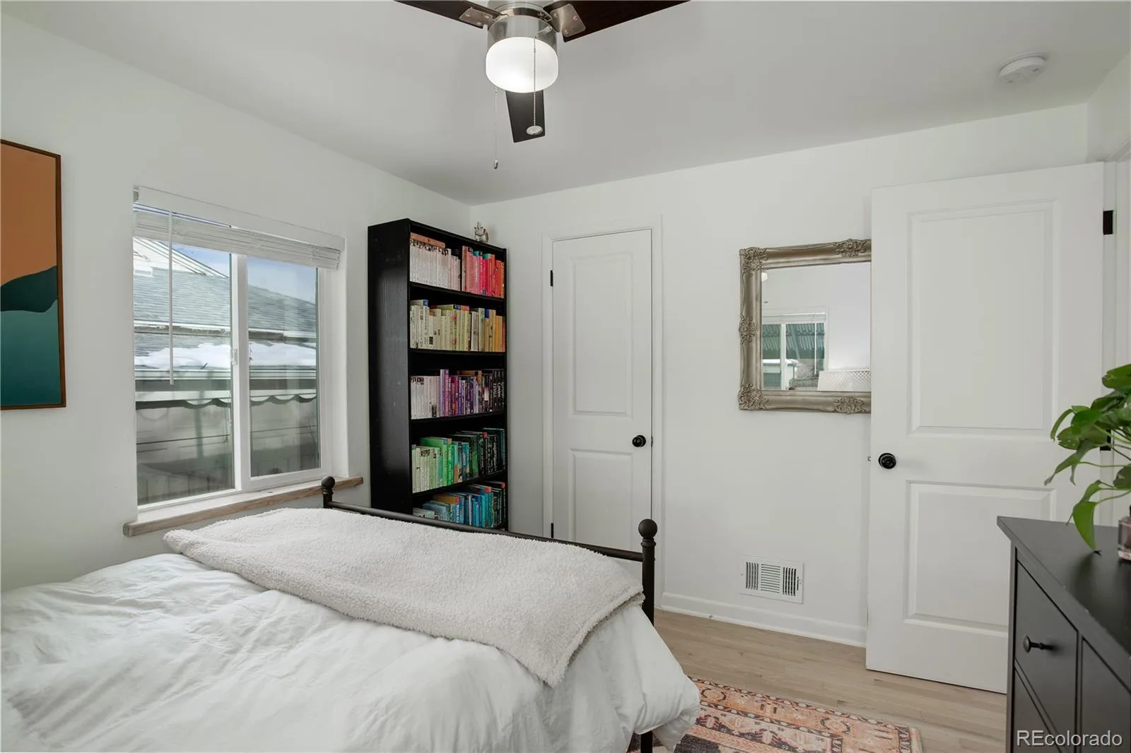 3147 S Emerson Street Englewood CO 80113 MLS #REC2582750 06102026061319 1600 15