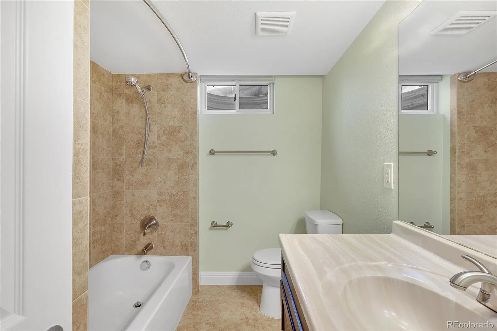 3250 Nelson Street Wheat Ridge CO 80033 MLS #REC2582966 05122026062542 1600 31