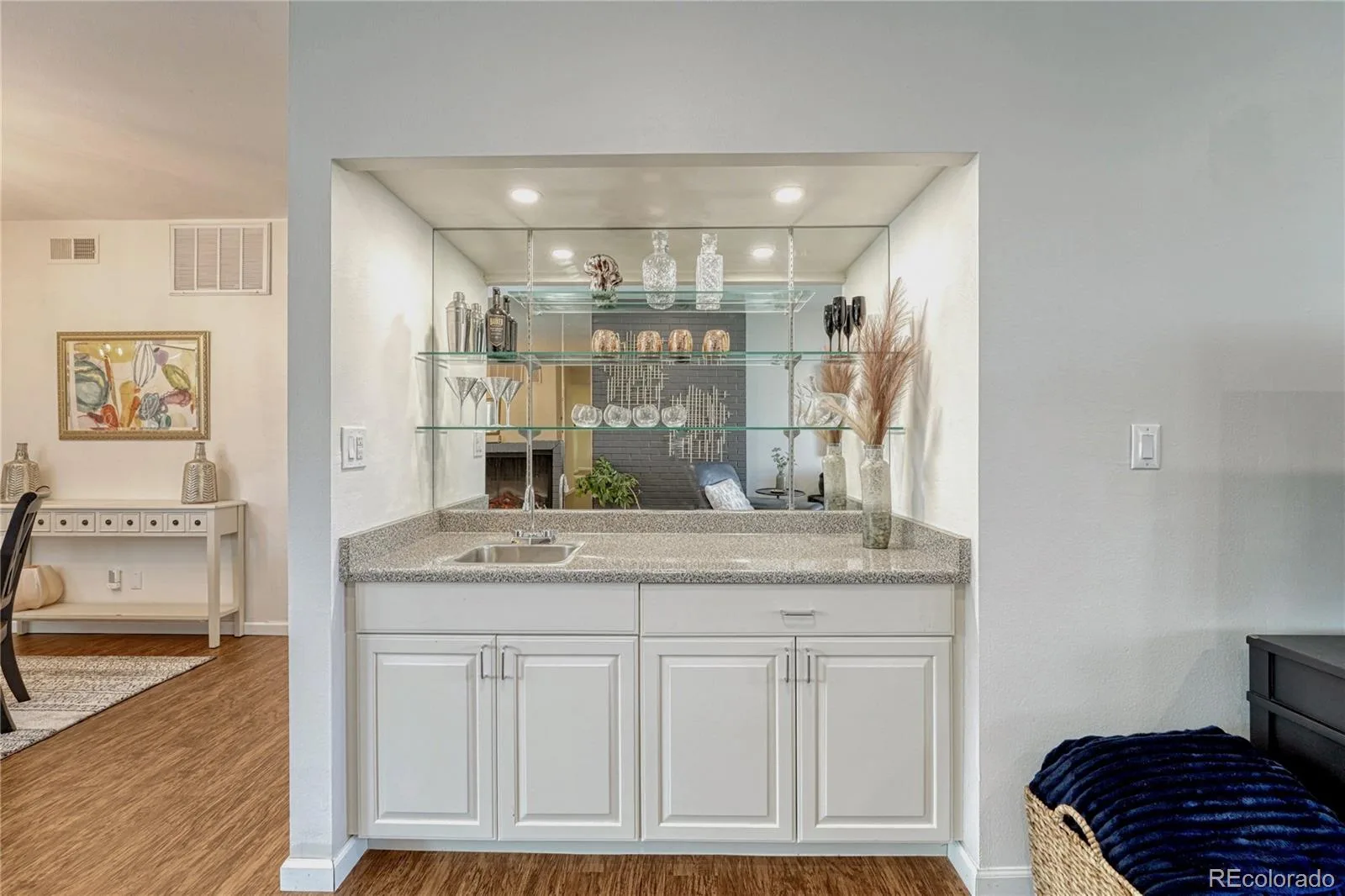 4250 S Olive Street #202 Denver CO 80237 | MLS #REC2584634 08152026144121 1600 10