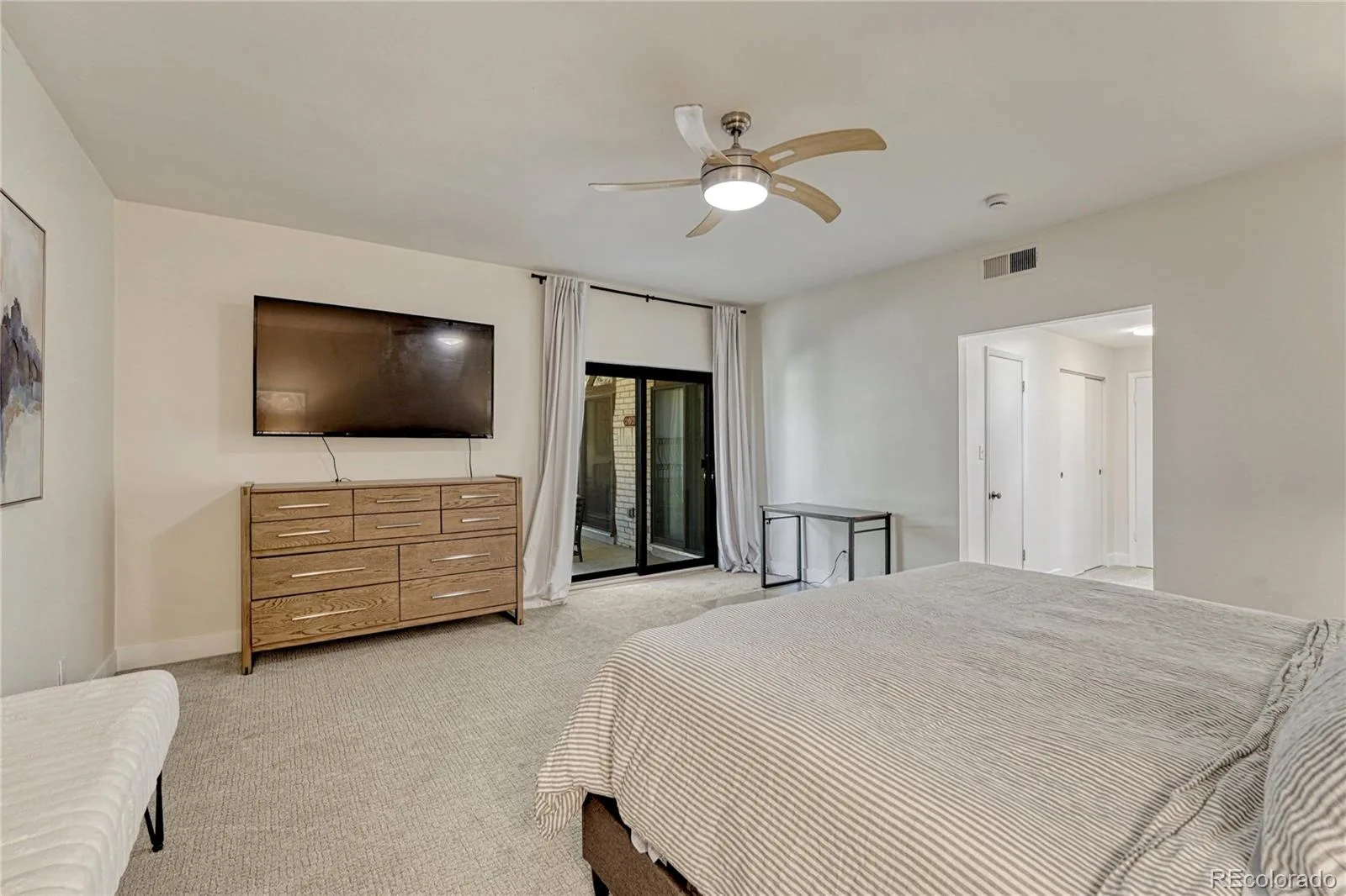 4250 S Olive Street #202 Denver CO 80237 | MLS #REC2584634 08152026144121 1600 14
