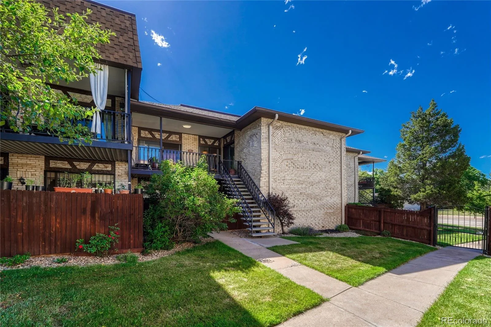 4250 S Olive Street #202 Denver CO 80237 | MLS #REC2584634 08152026144121 1600 32