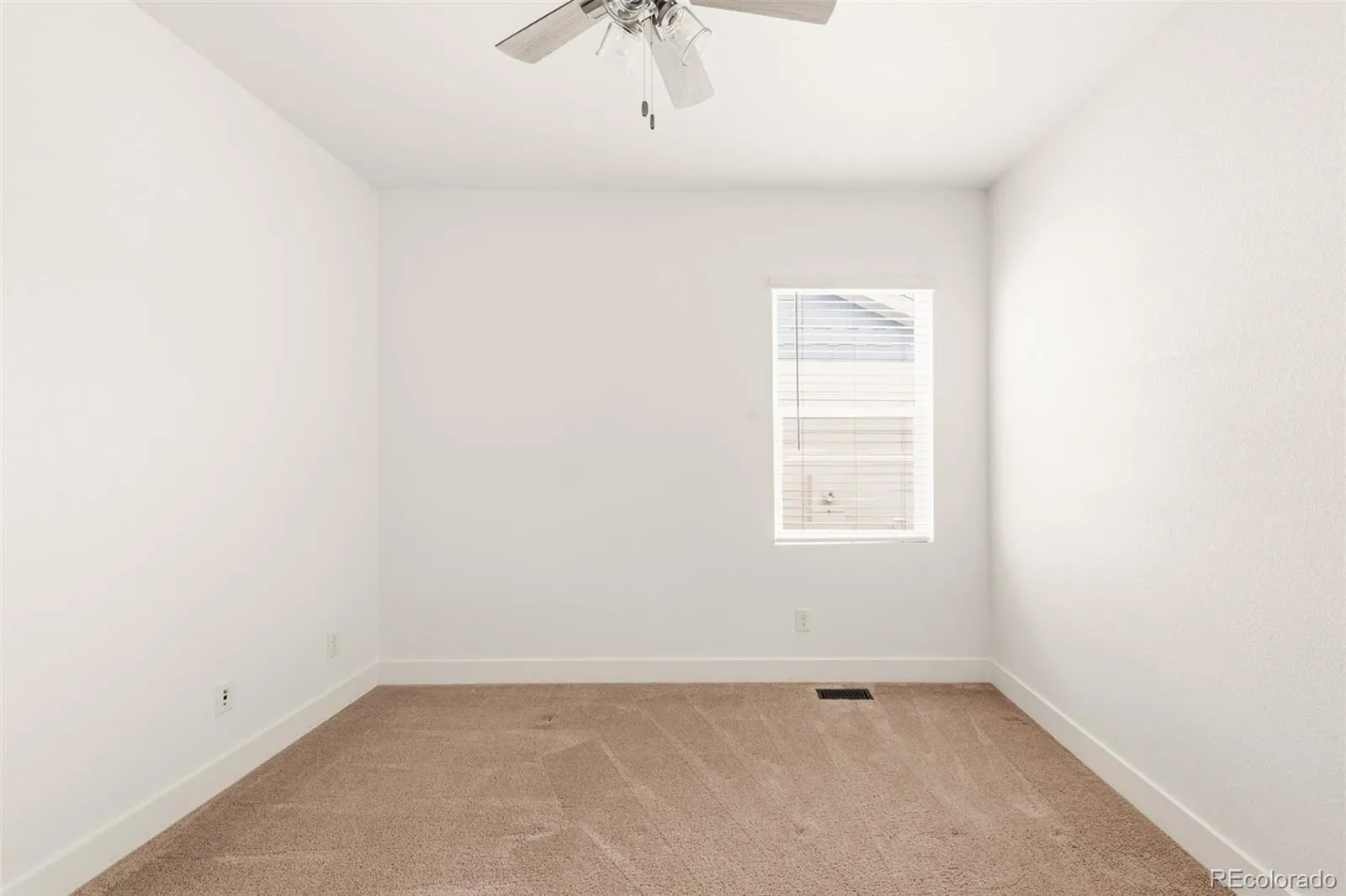 5679 Saddle Skirt Street Parker CO 80134 MLS #REC2584843 05022026051302 1600 31