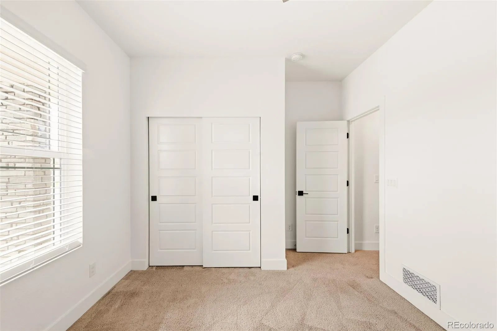 5679 Saddle Skirt Street Parker CO 80134 MLS #REC2584843 05022026051302 1600 35