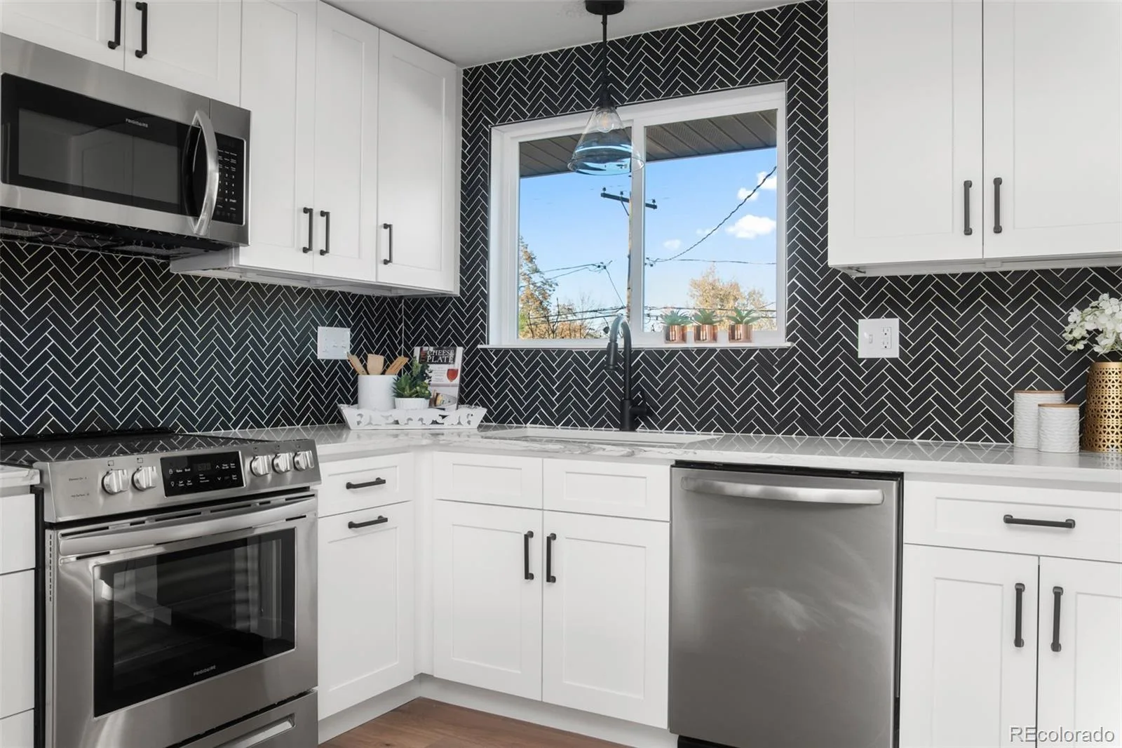 6460 S Downing Street Centennial CO 80121 MLS #REC2585403 06102026061526 1600 6