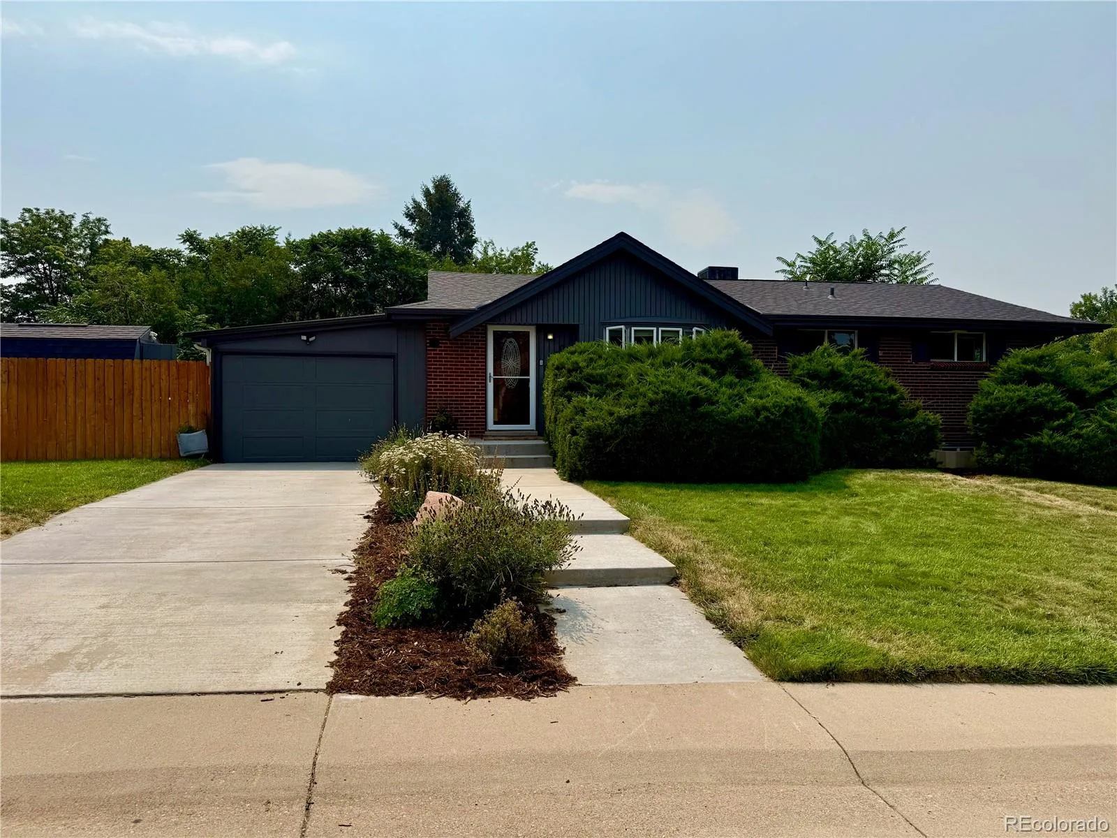 6070 S Detroit Street Littleton CO 80121 | MLS #REC2586689 08292026005809 1600 2