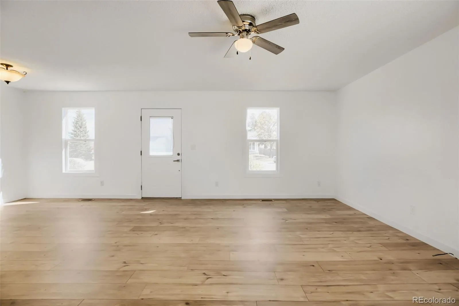 1215 Devonshire Court Lafayette CO 80026 | MLS #REC2588650 04092026173902 1600 4