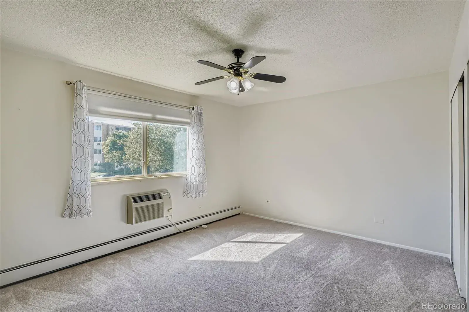680 S Alton Way #1B Denver CO 80247 MLS #REC2588915 02282026164902 1600 13