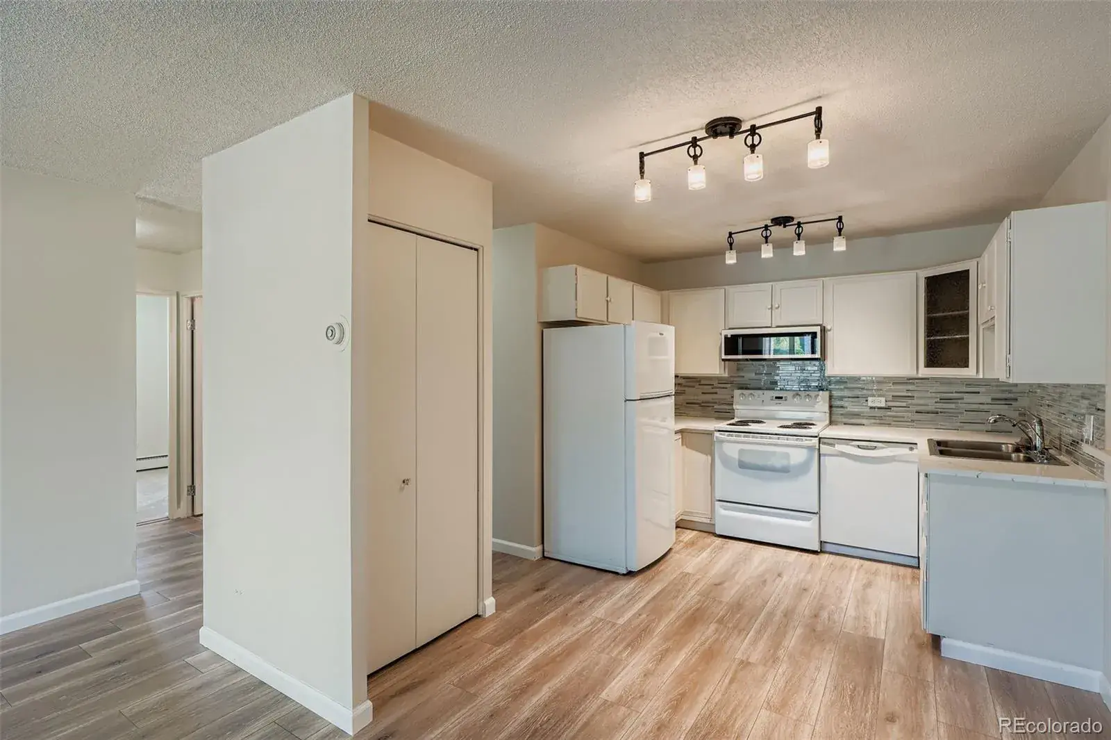 680 S Alton Way #1B Denver CO 80247 MLS #REC2588915 02282026164902 1600 7