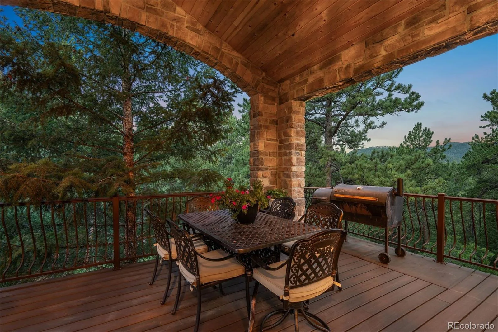 5269 S Algonquin Road Indian Hills CO 80454 | MLS #REC2590556 08272026220410 1600 44