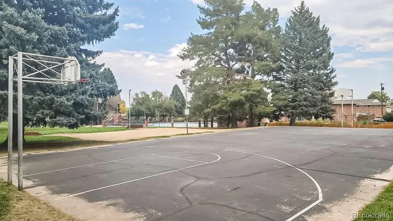 9209 E Nassau Avenue Denver CO 80237 MLS #REC2590897 04252026081922 800 16