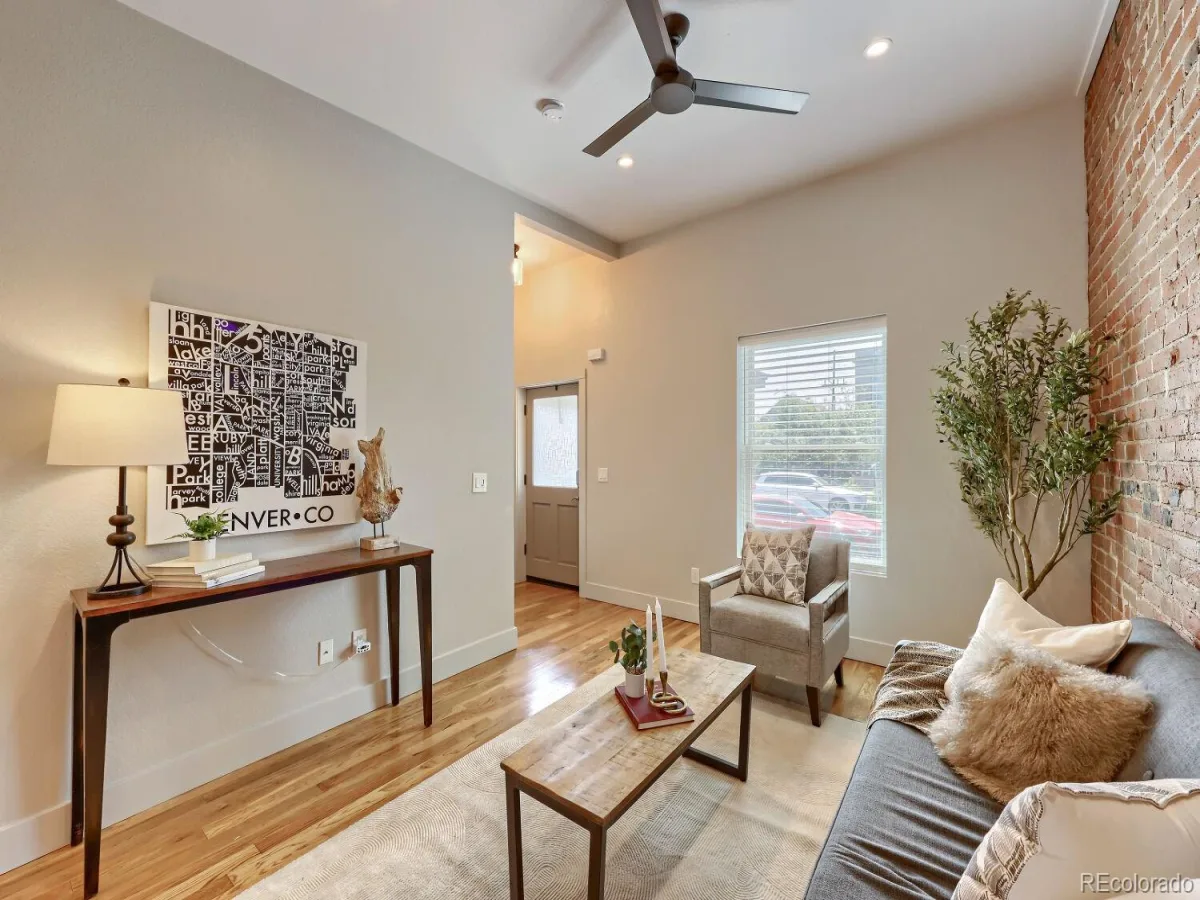 2955 Champa Street Denver CO 80205 MLS #REC2593136 06102026193757 1200 3