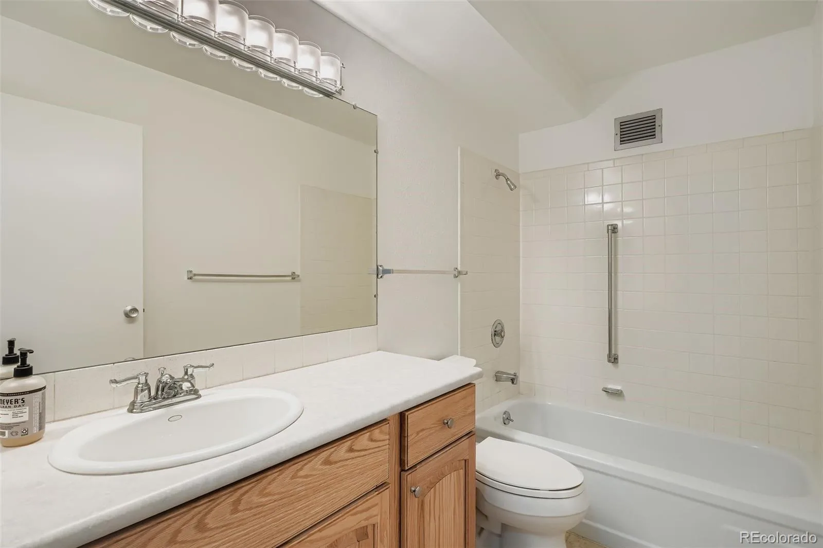 495 S Dayton Street #3B Denver CO 80247 | MLS #REC2594767 06262026182206 1600 10