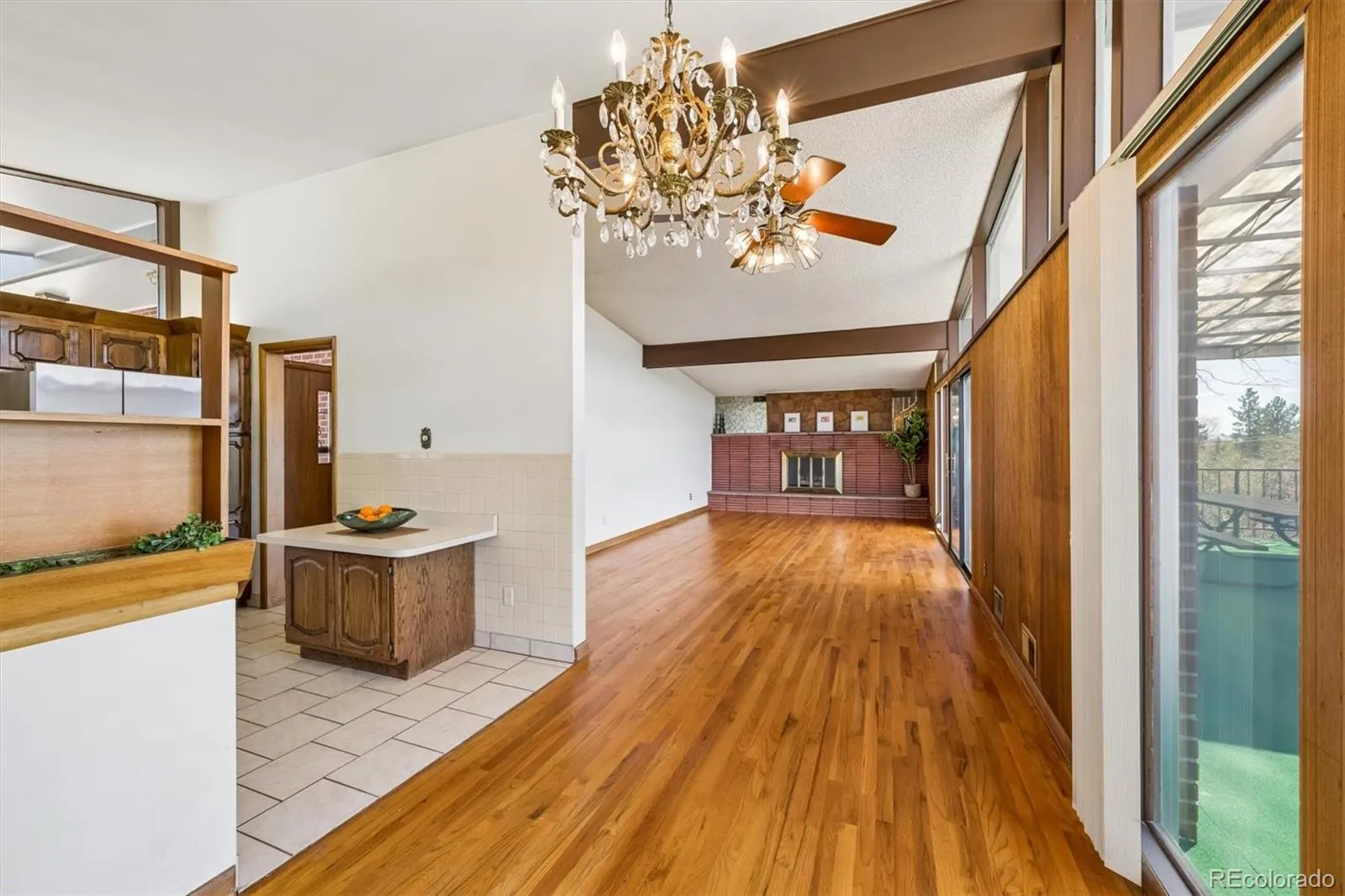 04152026015110 1600 14