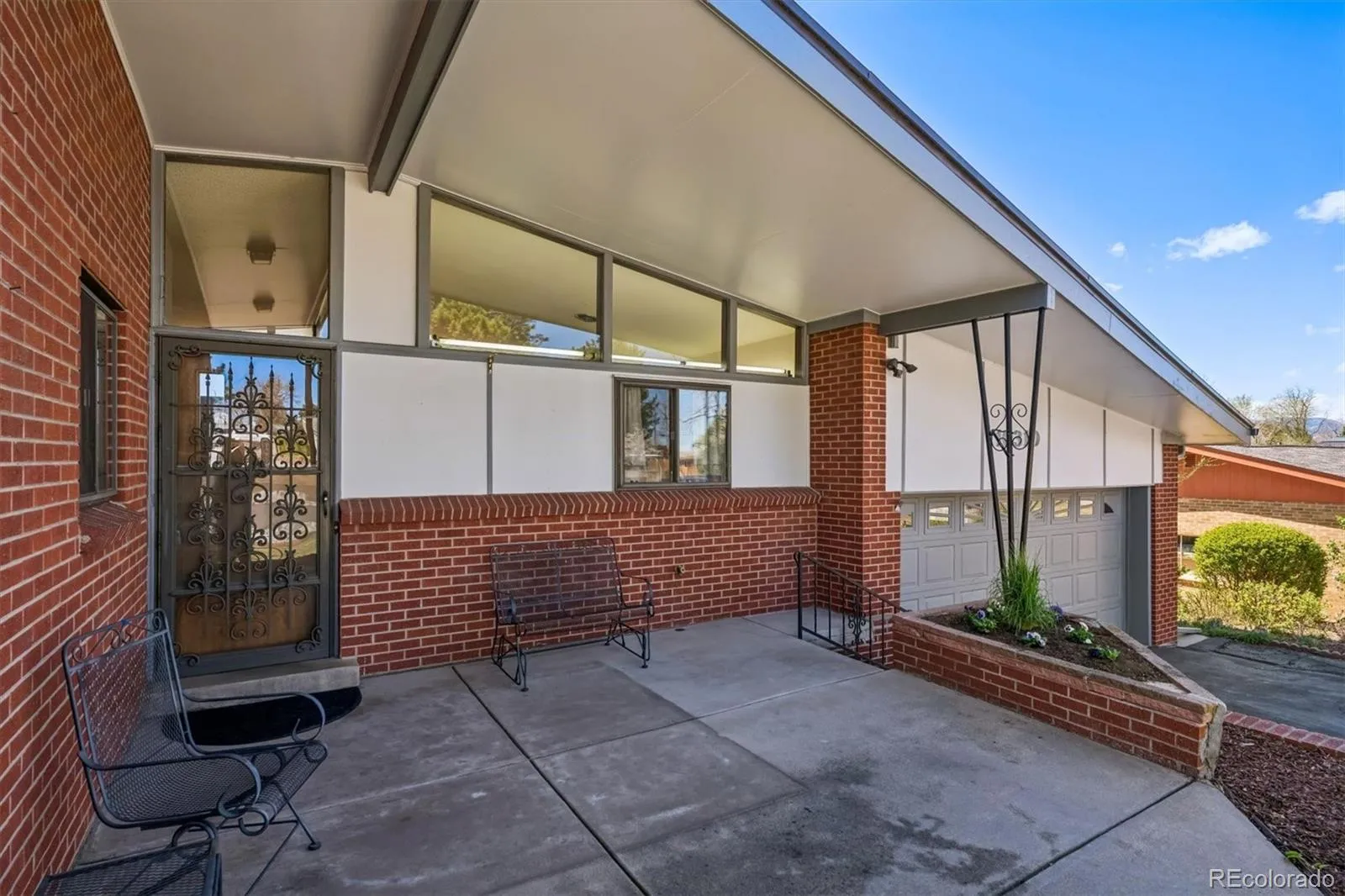 04152026015110 1600 3