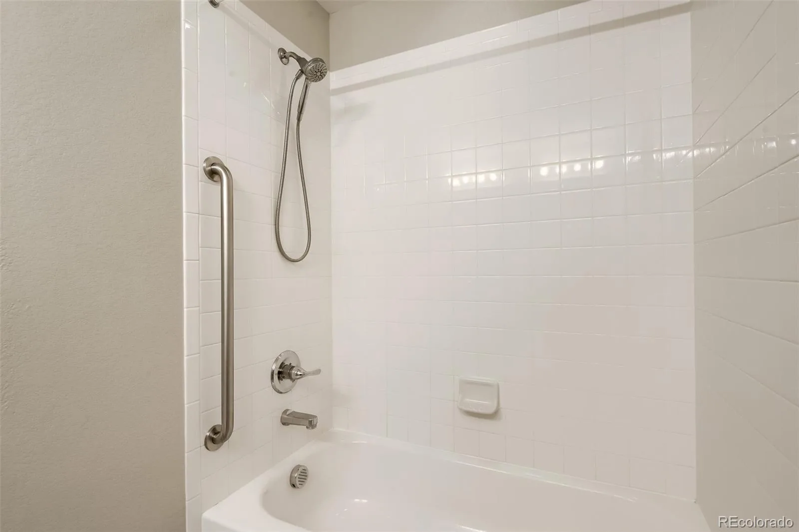 3378 Shoveler Trail Castle Rock CO 80104 | MLS #REC2596293 06112026171312 1600 17