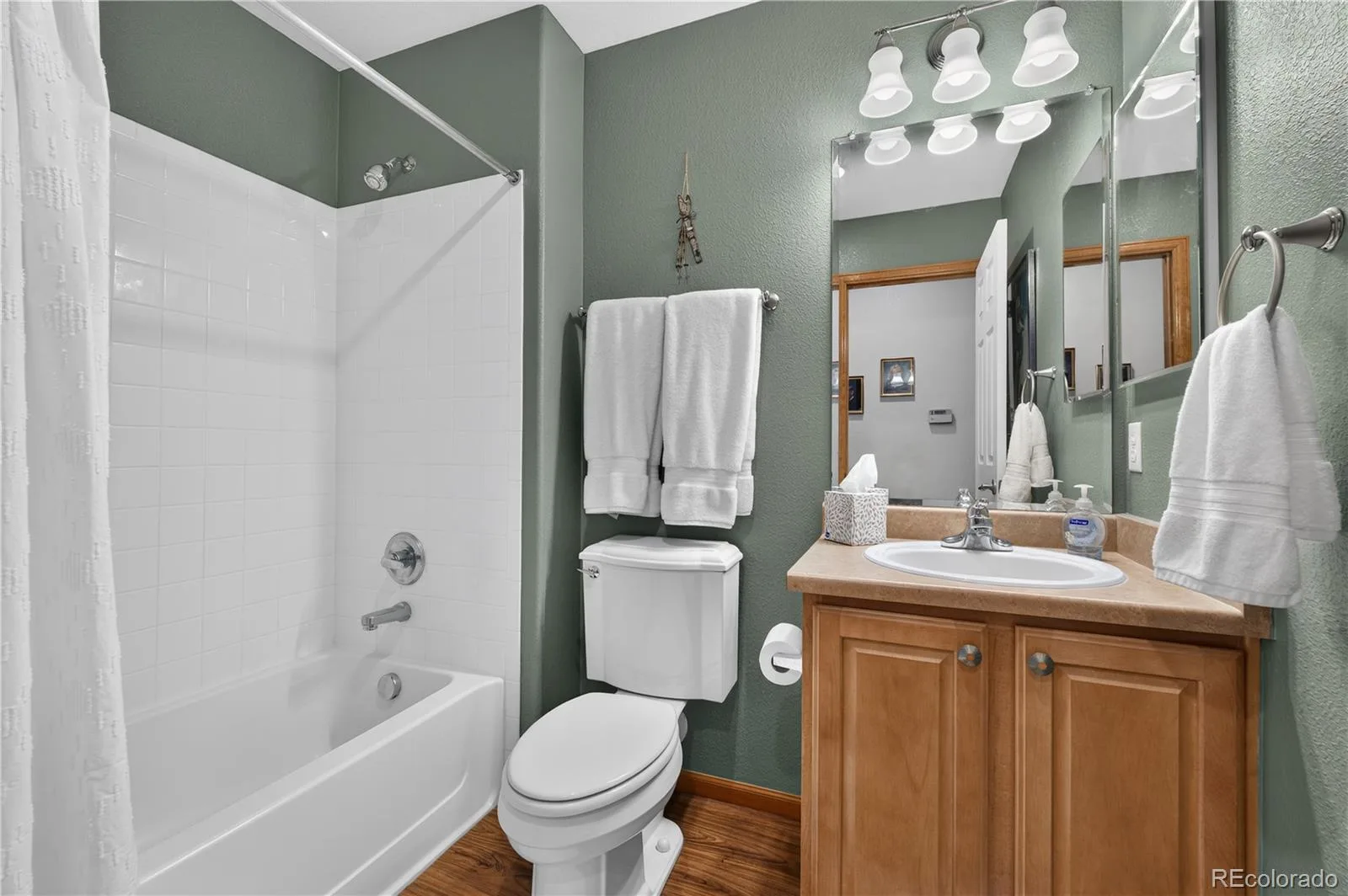 15895 Robins Drive Denver CO 80239 | MLS #REC2597336 08212026161132 1600 13
