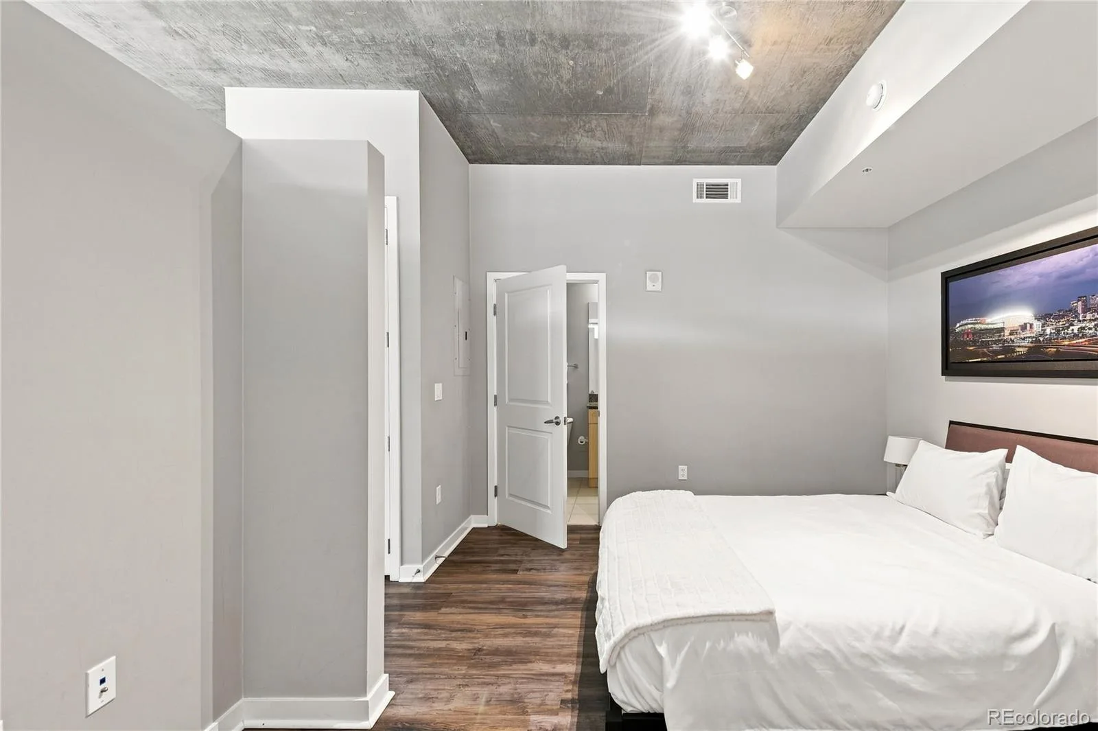1700 Bassett Street #921 Denver CO 80202 | MLS #REC2598565 09212026120838 1600 10