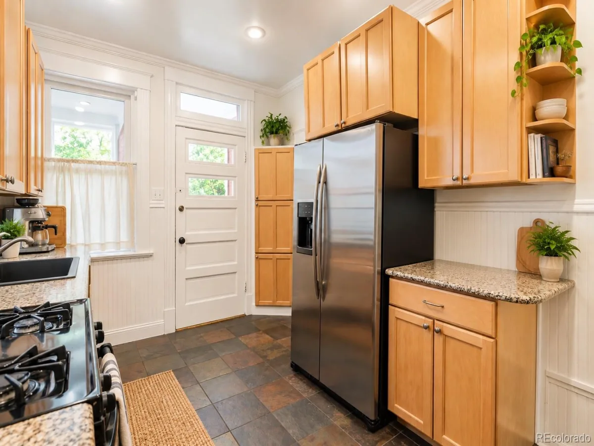 1650 Gaylord Street Denver CO 80206 | MLS #REC2599802 10102026234152 1200 8