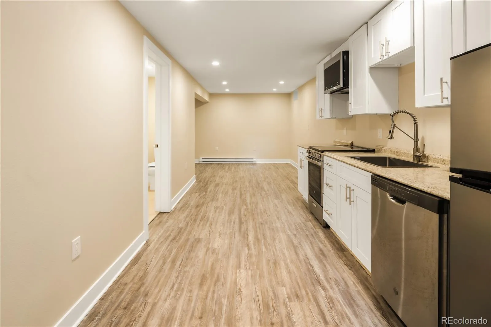 1650 Gaylord Street Denver CO 80206 | MLS #REC2599802 10102026234152 1600 29